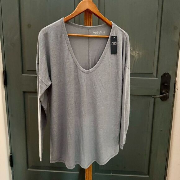 NWT (XL) Abercrombie & Fitch Soft A&F Cozy slate blue Deep V-neck long-sleeve kn - Picture 6 of 6